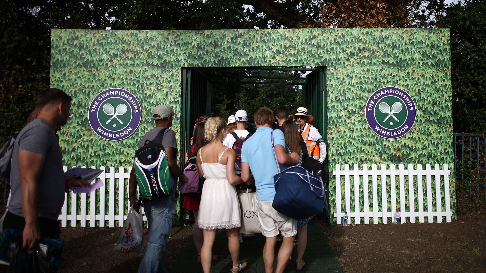 楼市新政引 楼市新政引