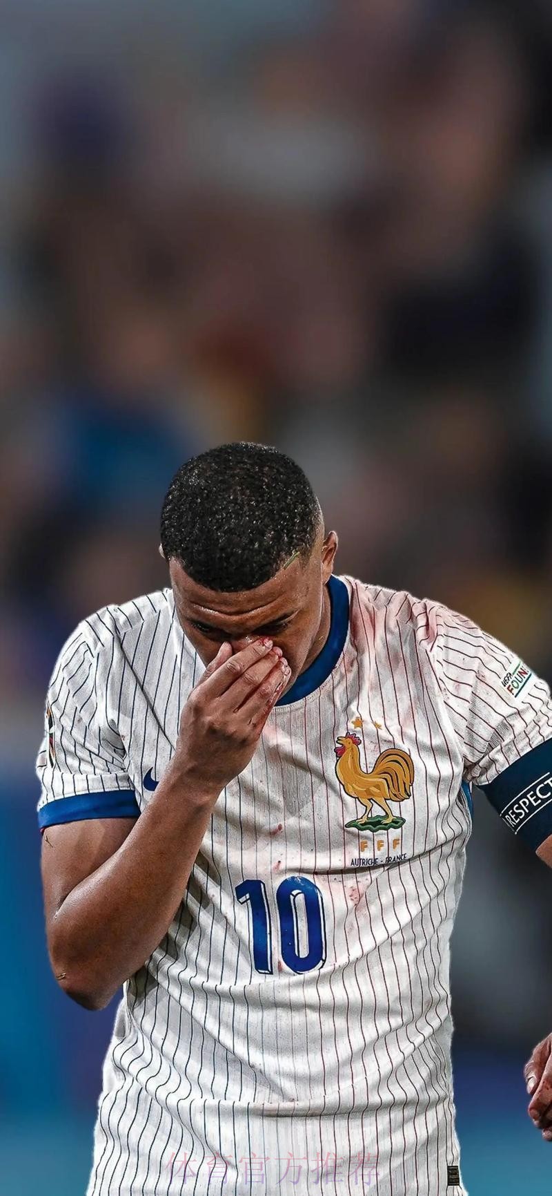 教练谈姆巴佩伤病:体能水平不佳 需加强训练 教练谈姆巴佩伤病:体能水平不佳 需加强训练